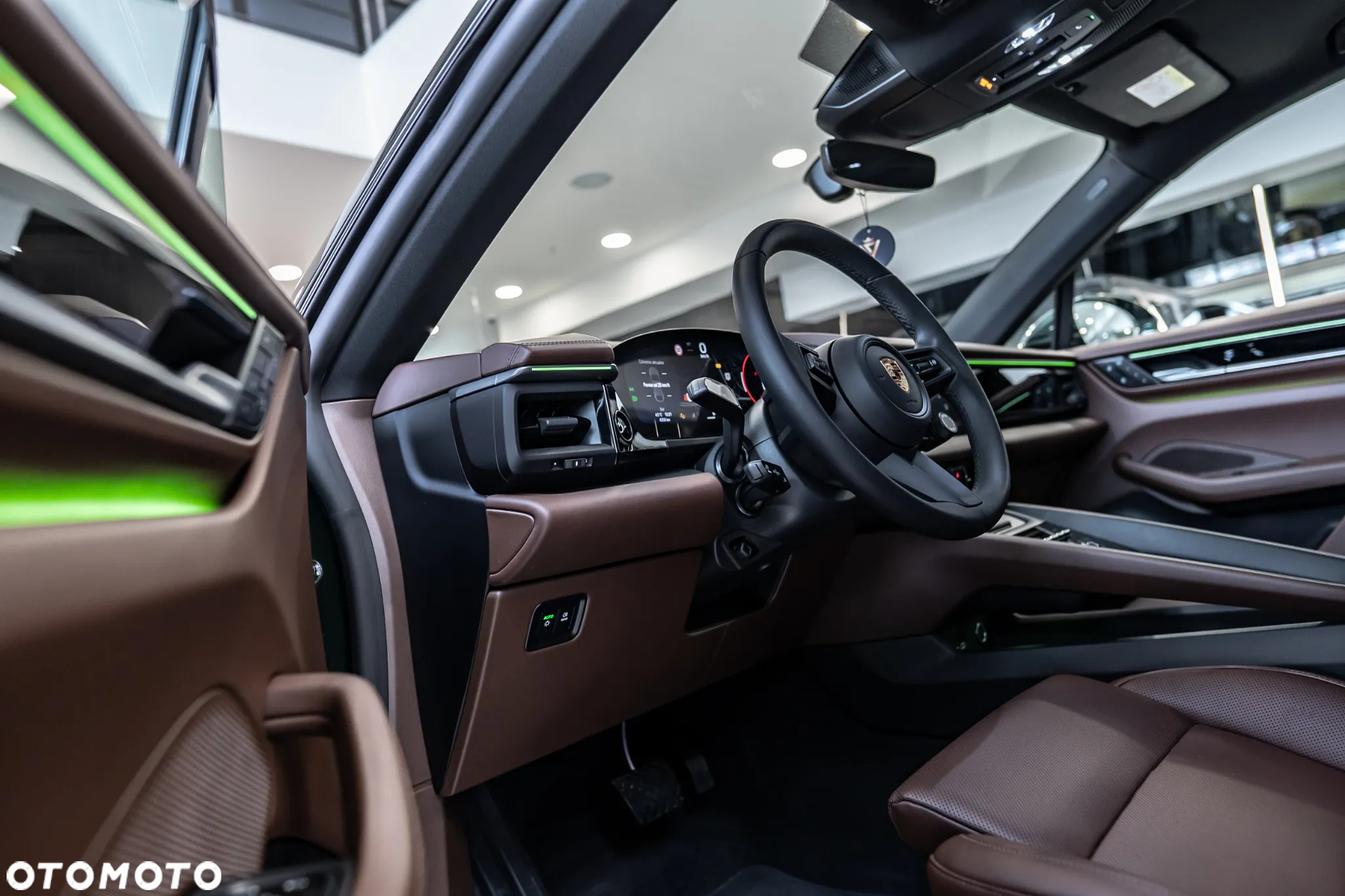 Porsche Macan 4 - 23