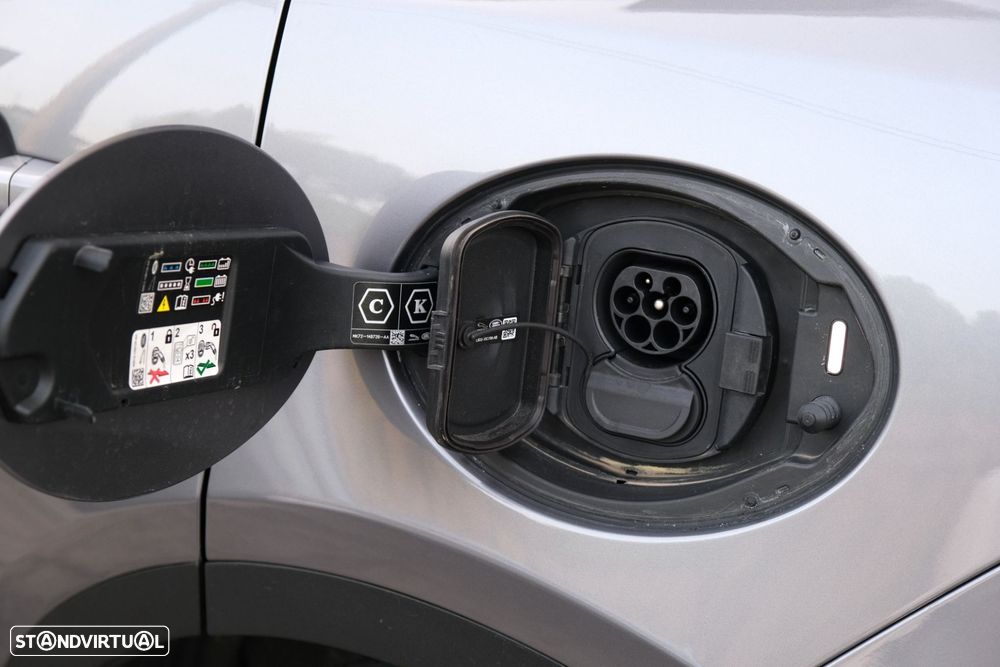 Jaguar E-Pace 1.5 P300e R-Dynamic S AWD Aut. - 37