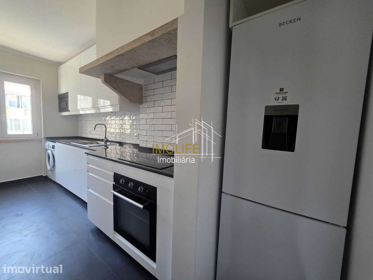 T2 Remodelado com Excelente Luminosidade em Campo de Ourique – Lisboa - Grande imagem: 3/25