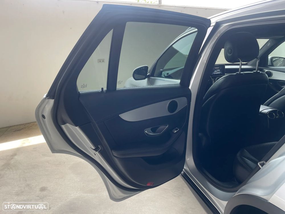 Mercedes-Benz GLC 250 d 4Matic 9G-TRONIC Exclusive - 22
