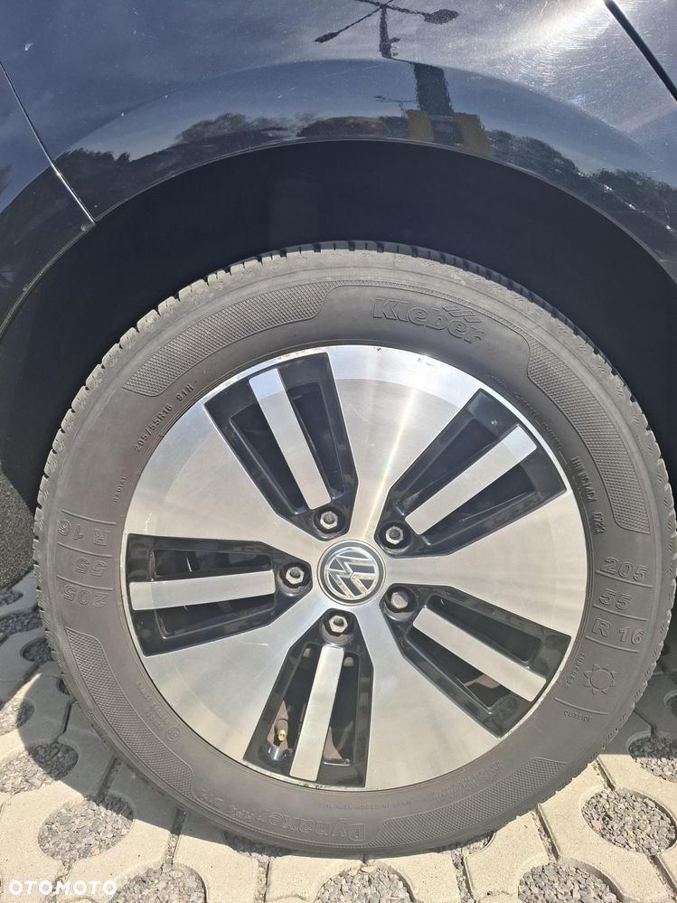Volkswagen Golf - 5
