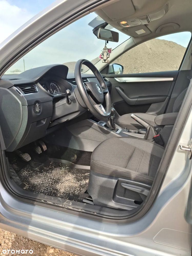 Skoda Octavia 1.6 TDI Ambition - 9