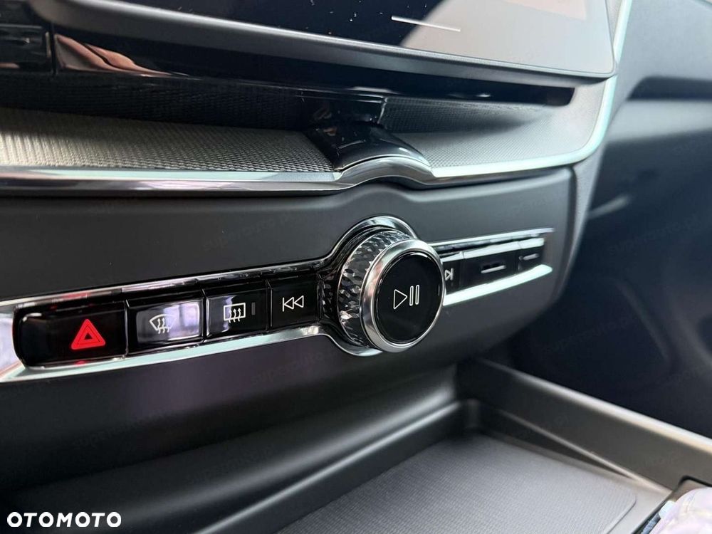 Volvo XC 60 T8 Plug-In Hybrid AWD Ultra Black Edition - 14
