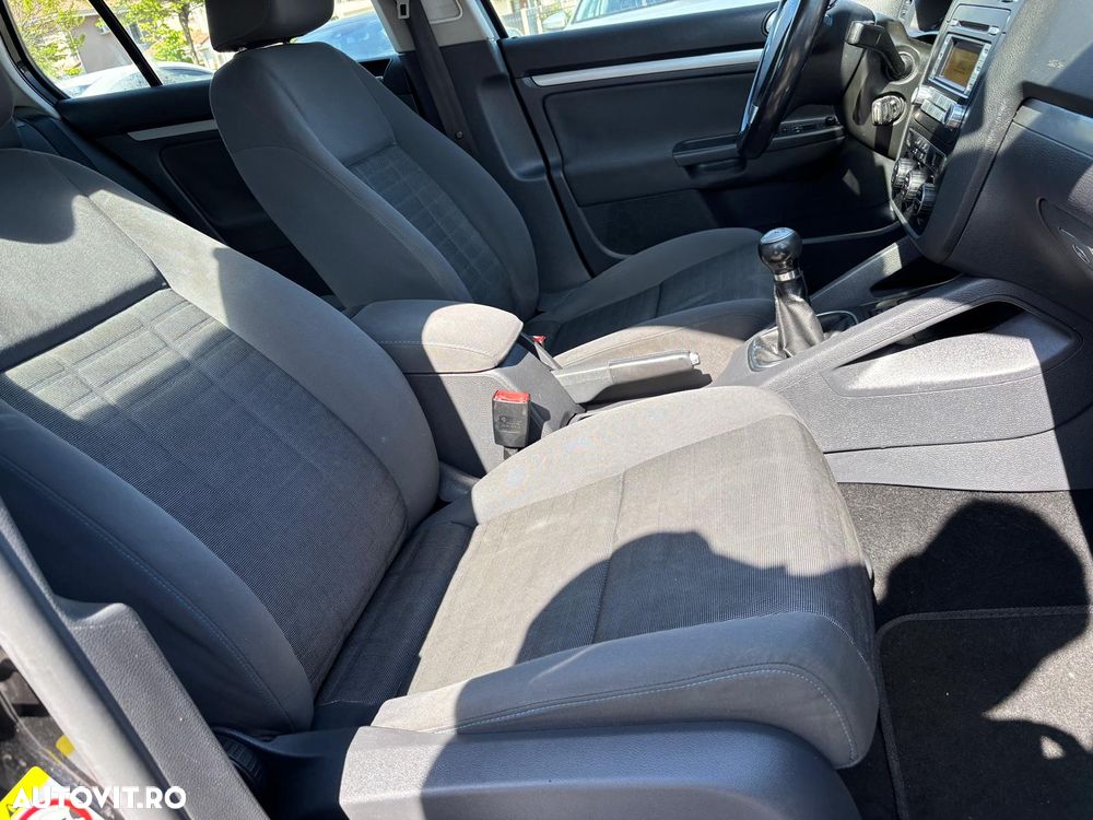 Volkswagen Golf 1.4 - 8