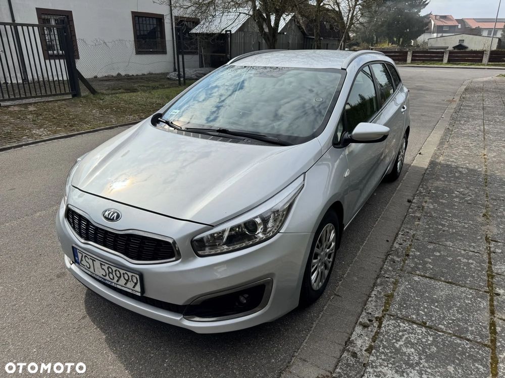 Kia Ceed 1.6 GDI M DCT - 1