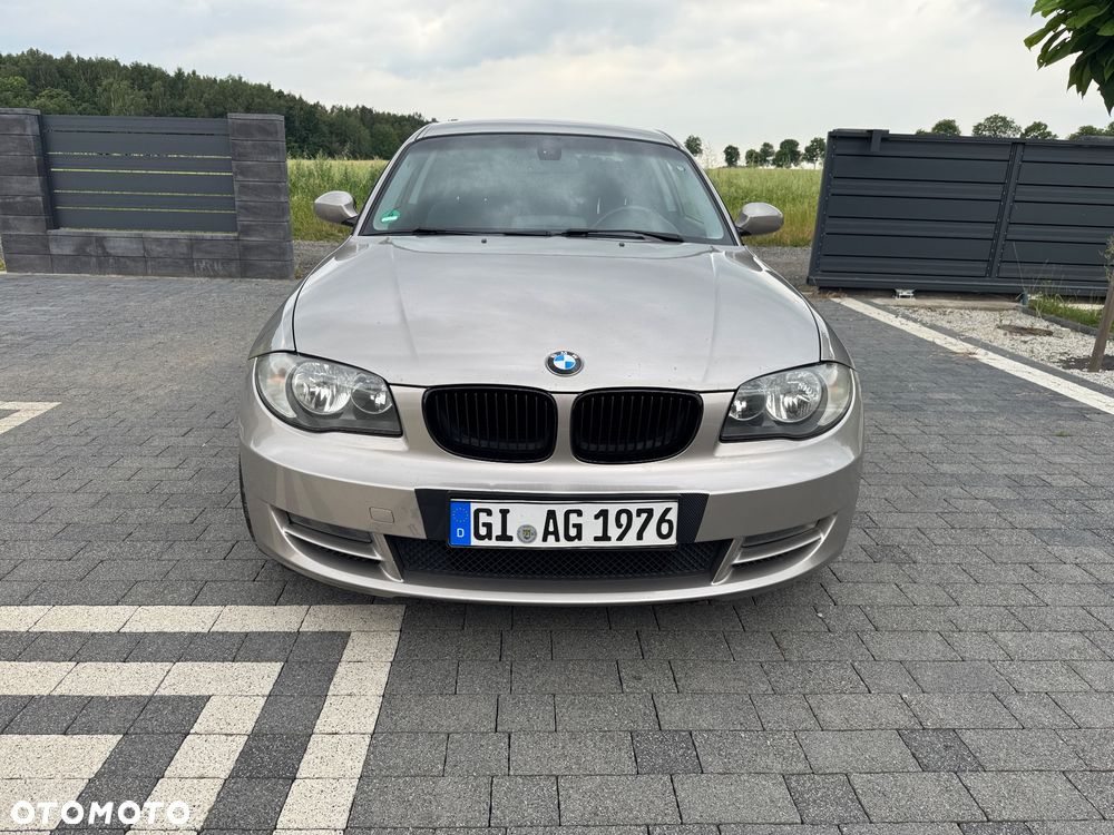 BMW Seria 1 120d DPF Edition Lifestyle - 2