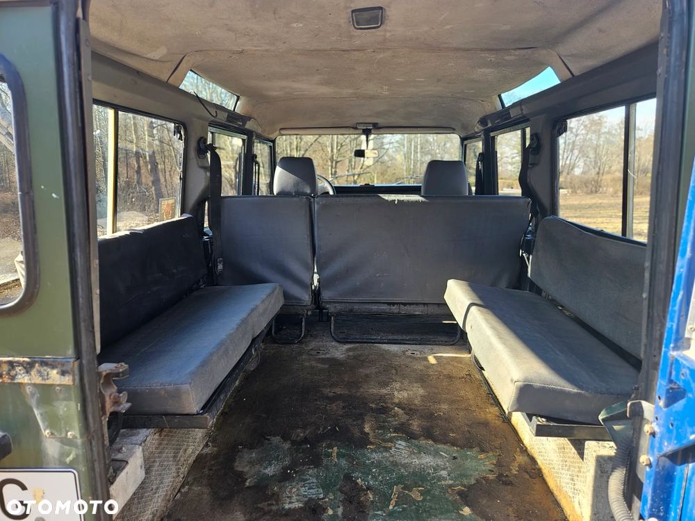 Land Rover Defender 2.5 TDI - 10