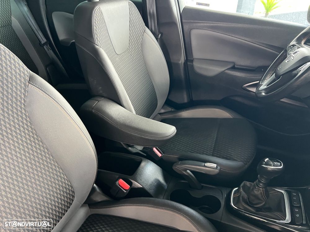 Opel Crossland X 1.2 T Ultimate - 34