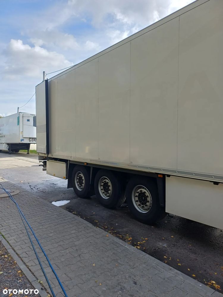 Schmitz Cargobull Chłodnia Hakowa hakówka thermo king slx - 9