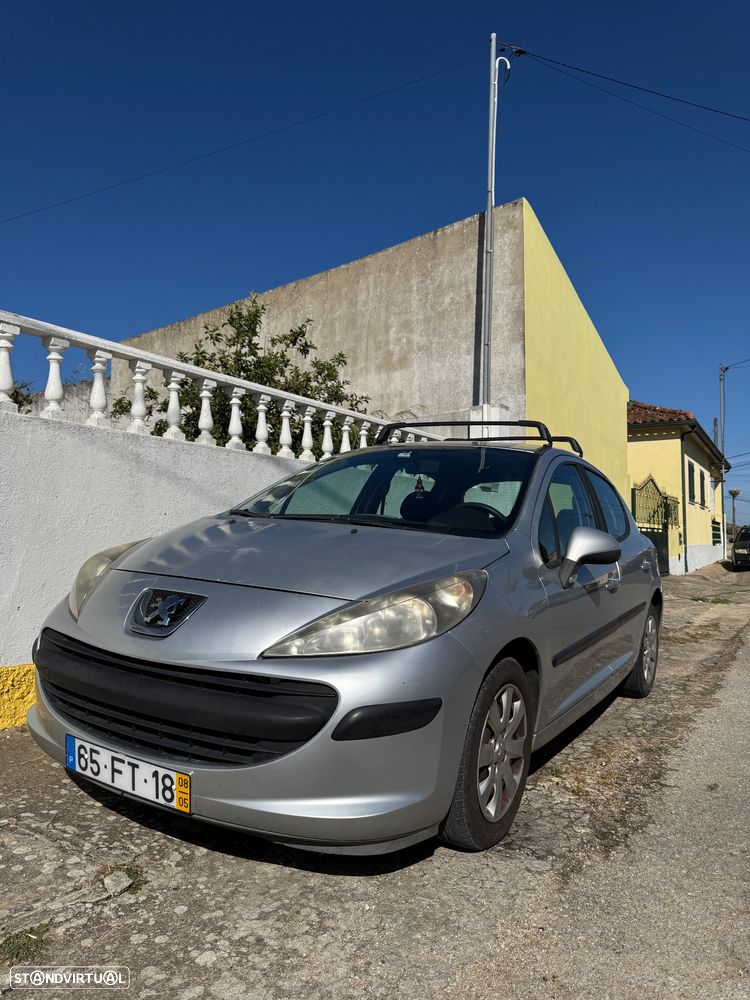 Peugeot 207 1.4 HDi Urban - 2