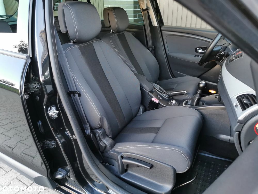 Renault Megane TCe 130 Luxe - 6