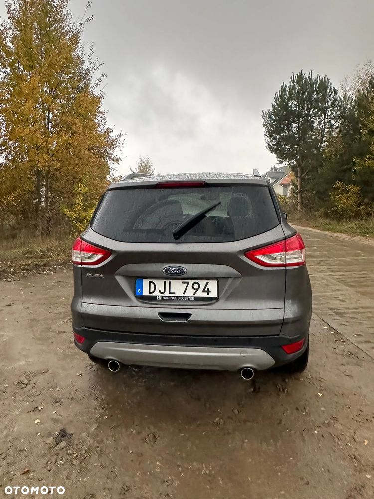 Ford Kuga 2.0 TDCi 4x4 Titanium - 6