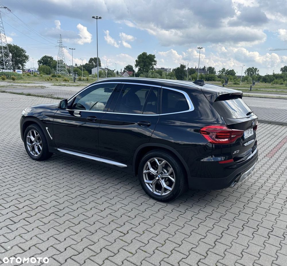 BMW X3 xDrive30i Luxury Line - 2