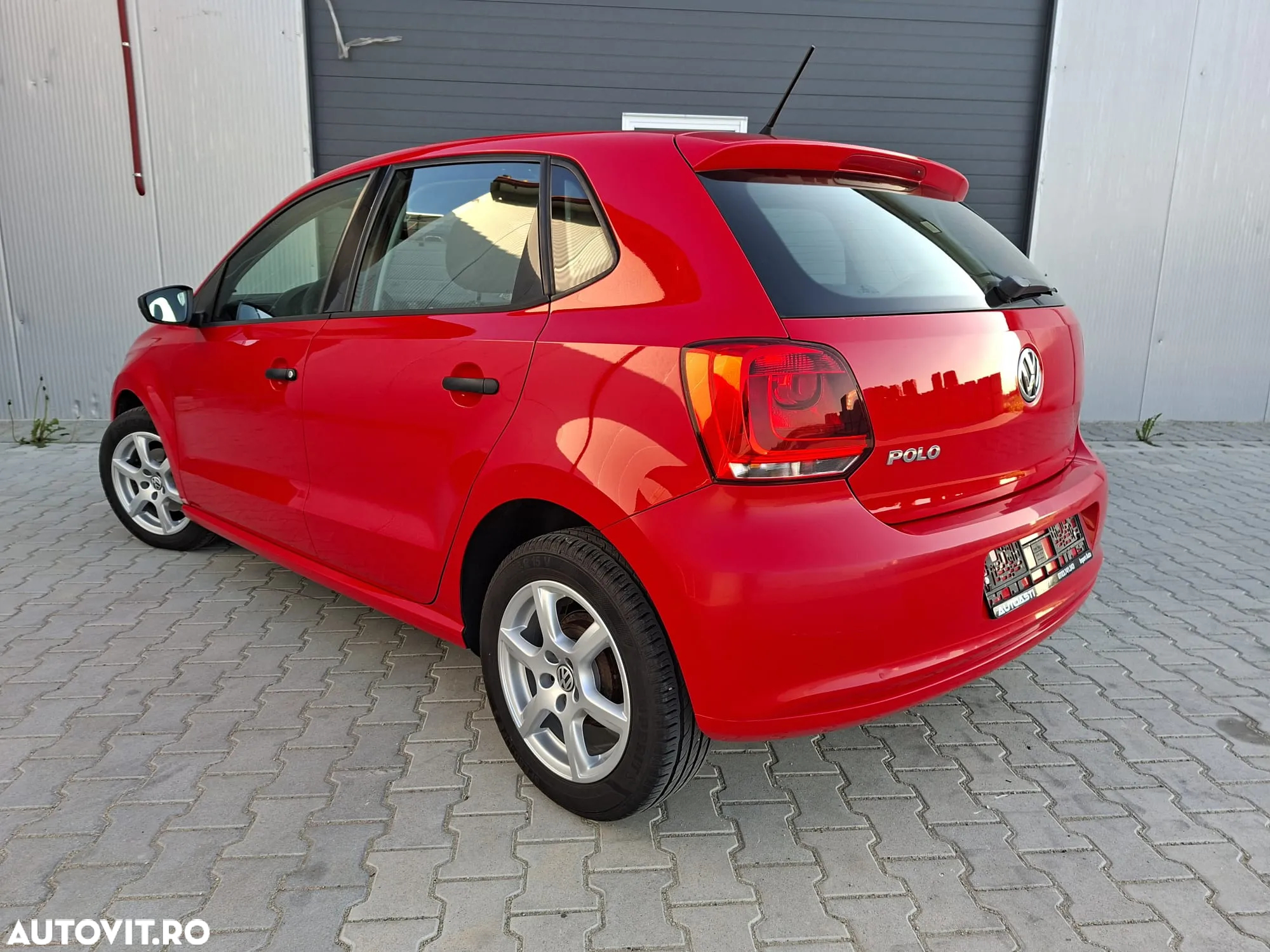 Volkswagen Polo - 3