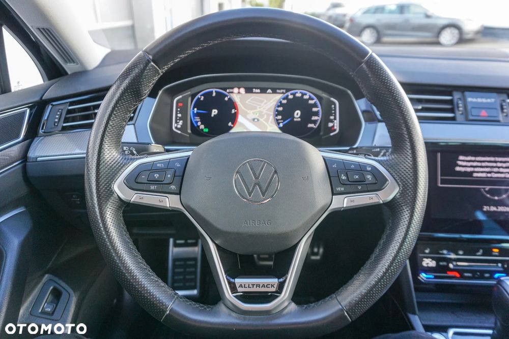 Volkswagen Passat - 9