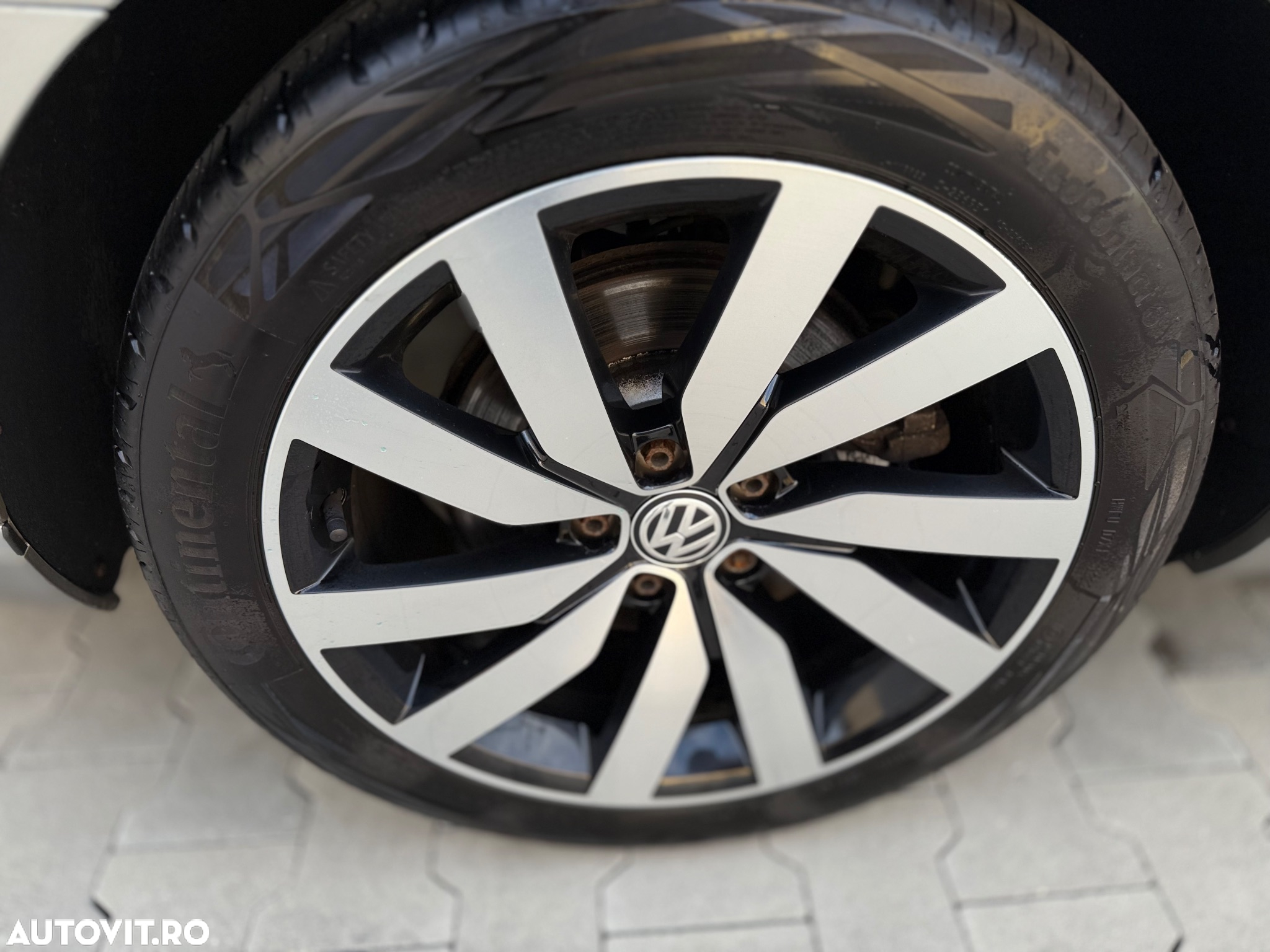 Volkswagen Passat Variant 2.0 BiTDI 4Mot DSG Highline - 14