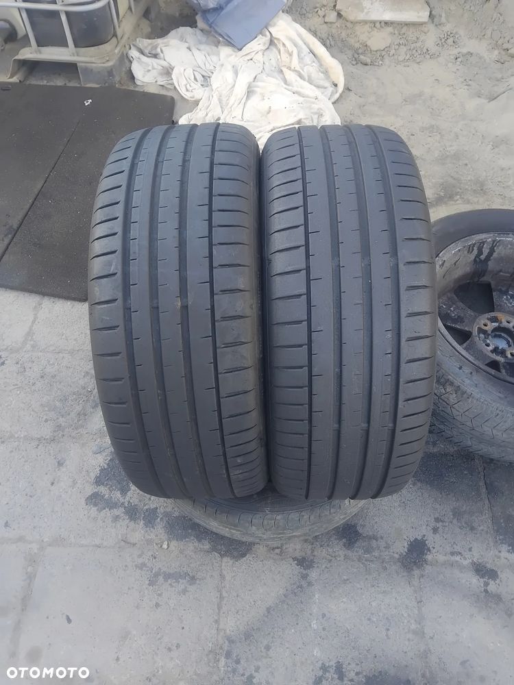 225/50/17 Falken Azenis FK 520 - 1