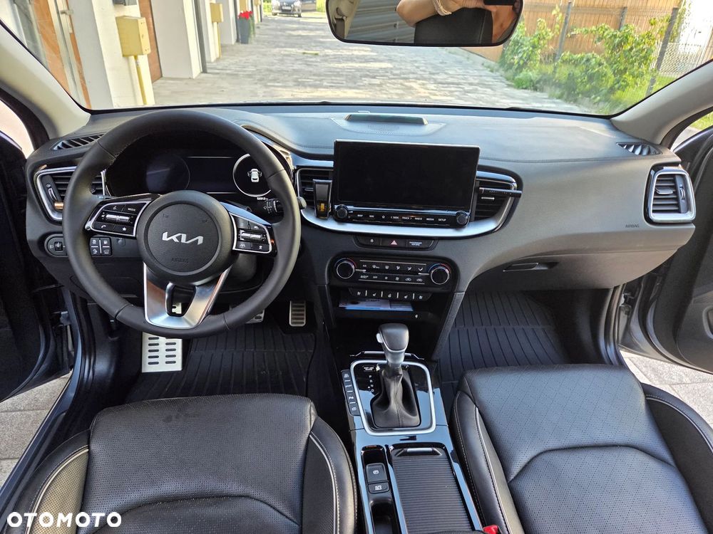 Kia Ceed - 7