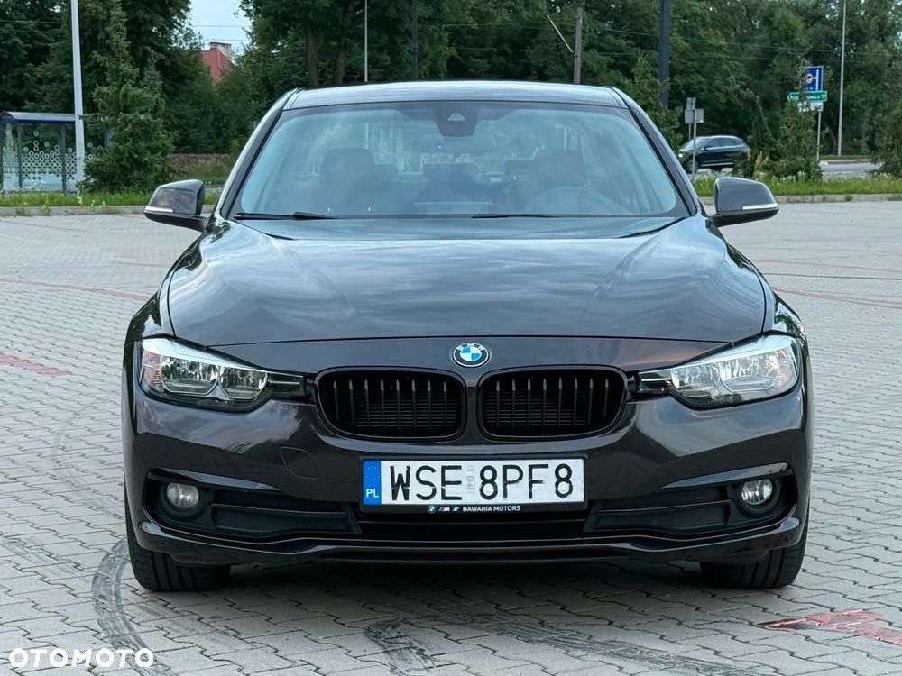 BMW 3 Series 2015 photo 2