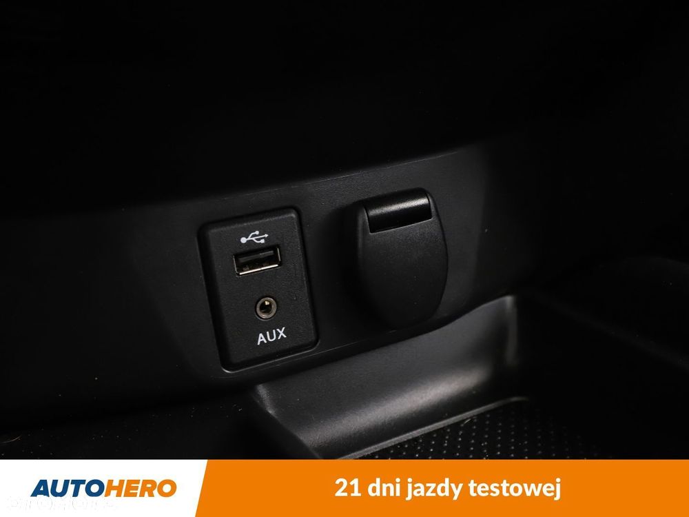 Nissan X-Trail 1.6 DIG-T Visia 2WD - 24