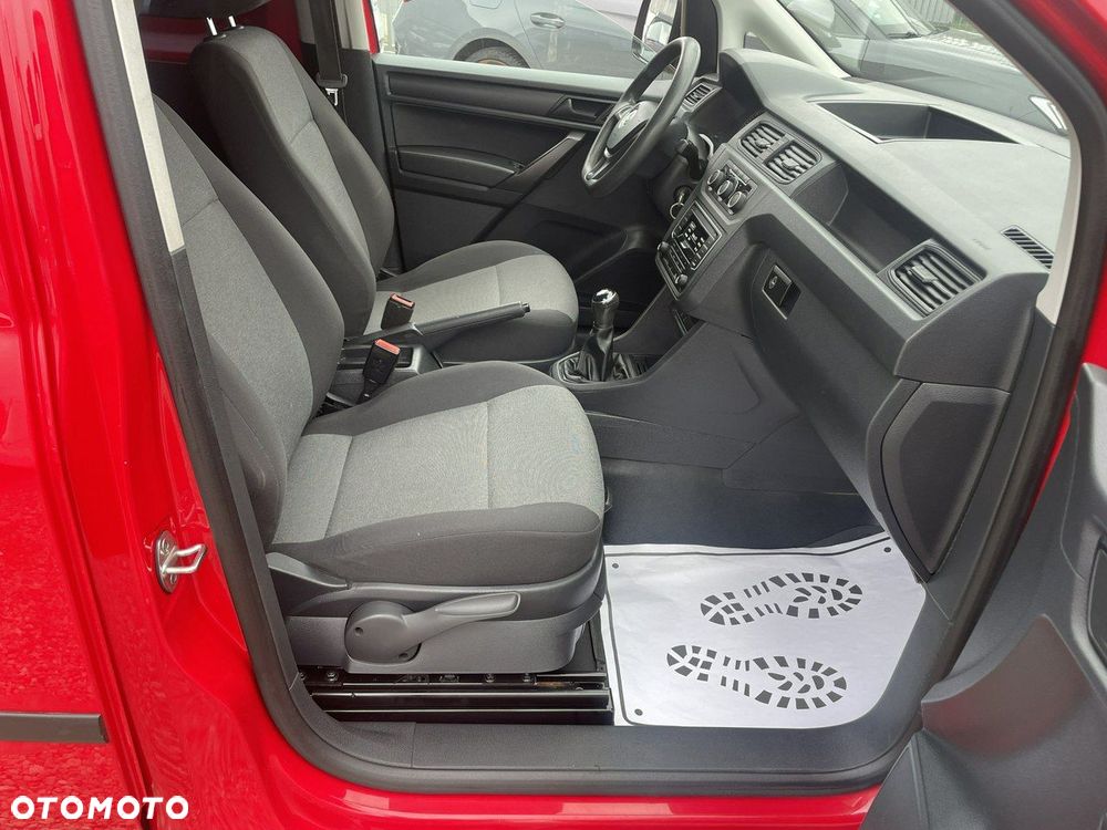 Volkswagen Caddy - 10