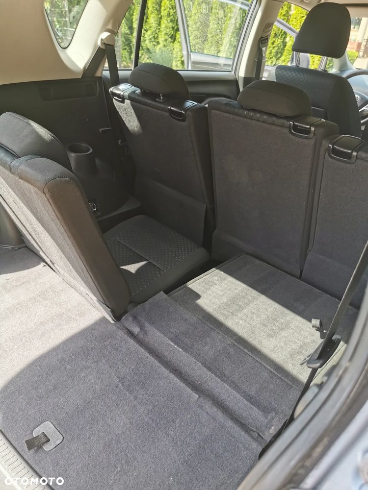Toyota Verso - 9