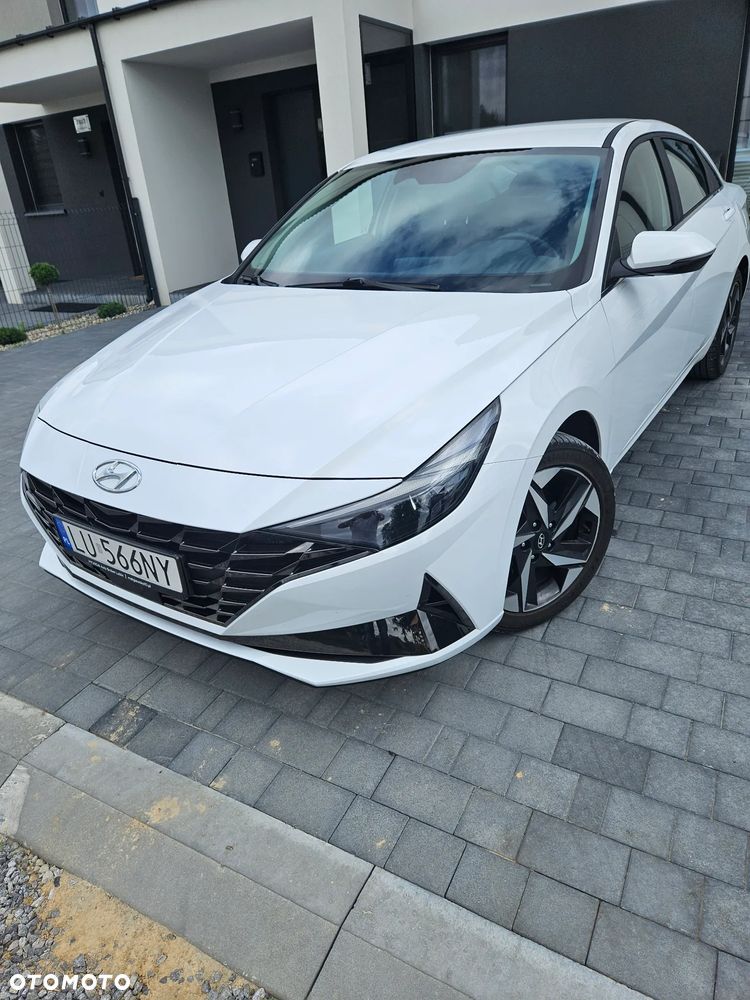 Hyundai Elantra 1.6 Executive CVT - 28