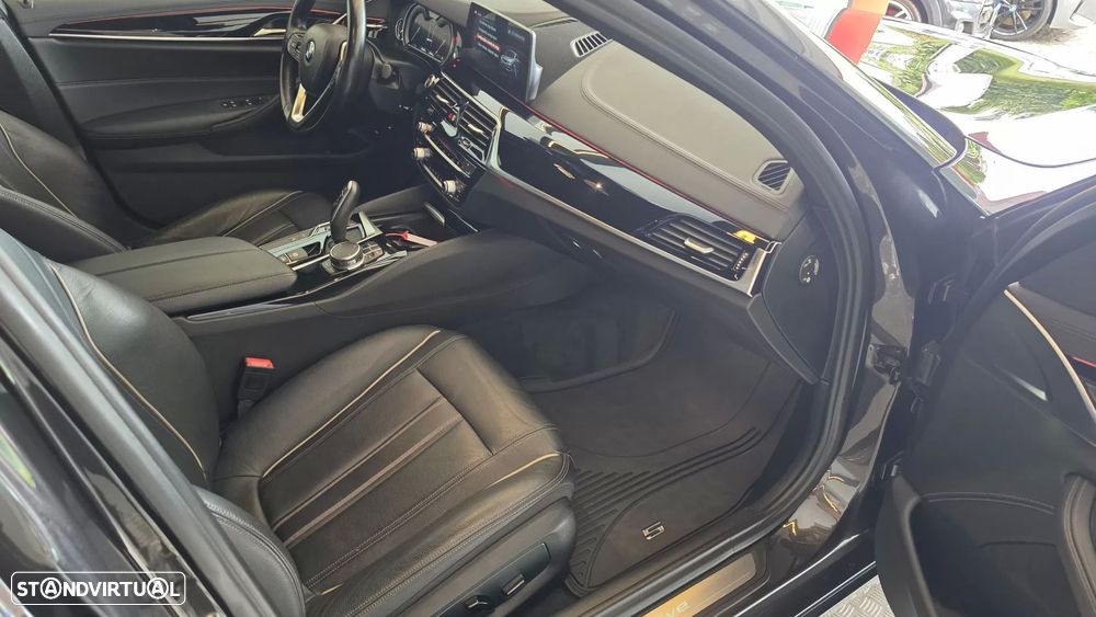 BMW 530 e iPerformance Line Luxury - 48
