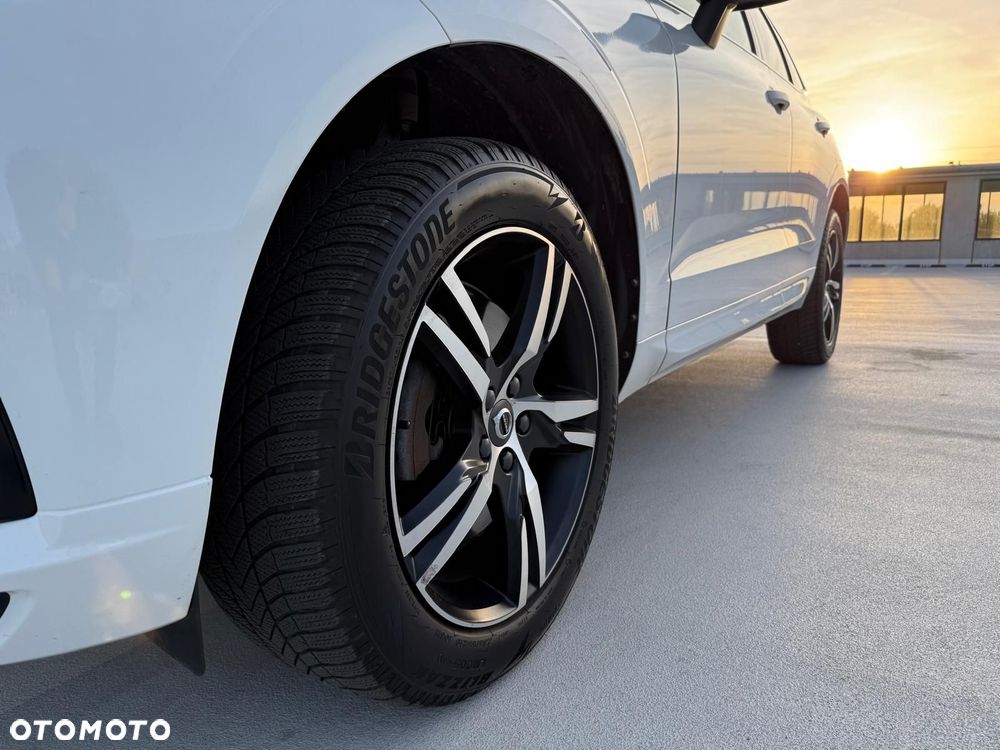 Volvo XC 60 D4 R-Design - 23
