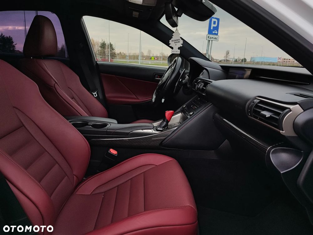 Lexus IS F Sport - 17