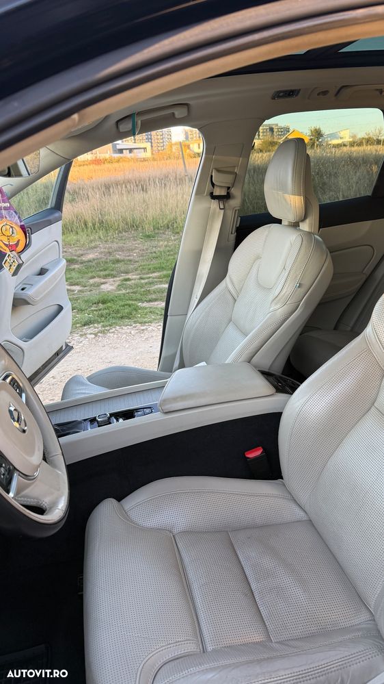 Volvo XC 60 D5 AWD Inscription - 19