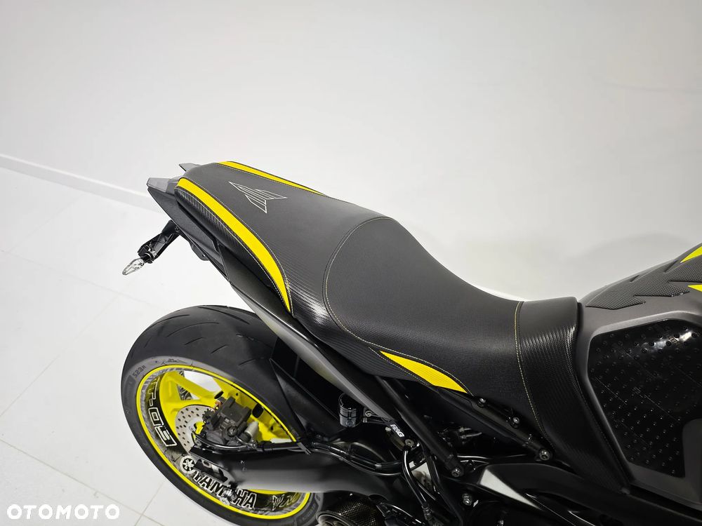 Yamaha MT - 8