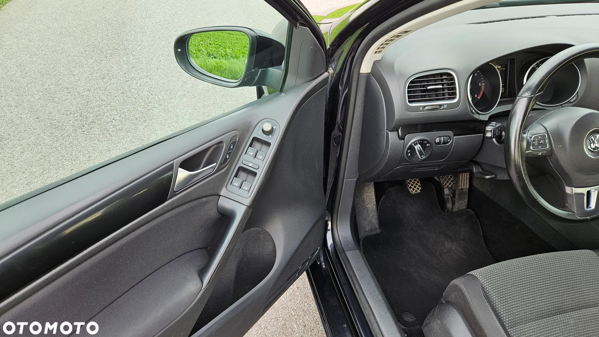 Volkswagen Golf VI 1.6 TDI Comfortline - 7