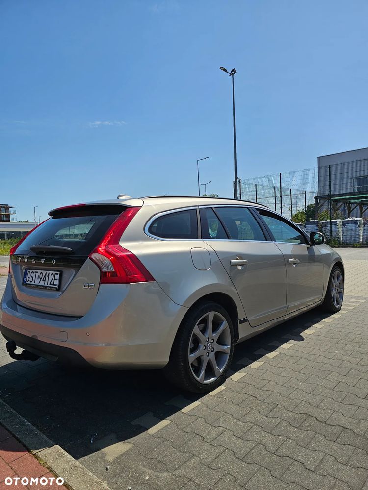 Volvo V60 D4 Momentum - 3