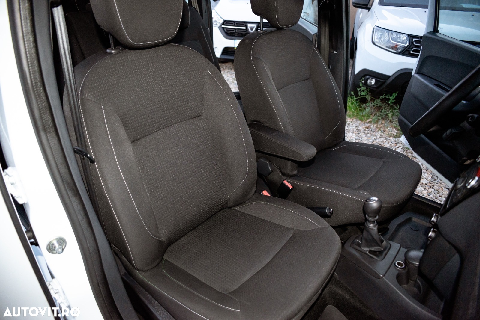 Dacia Lodgy 1.5 Blue dCi Laureate - 15