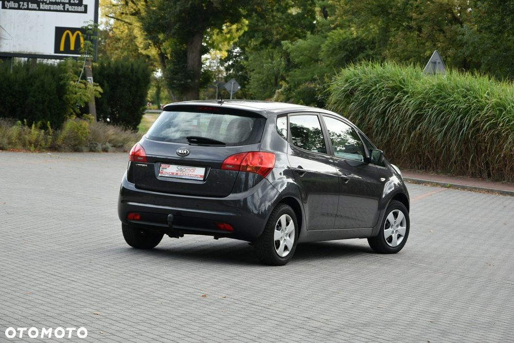 Kia Venga - 22