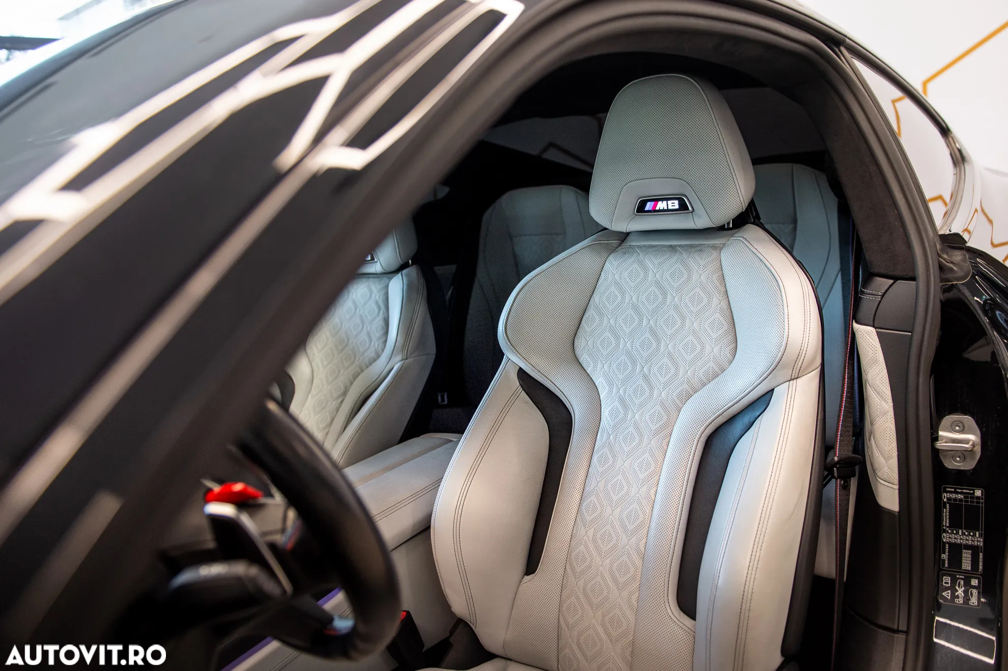 BMW M8 Competition - 15
