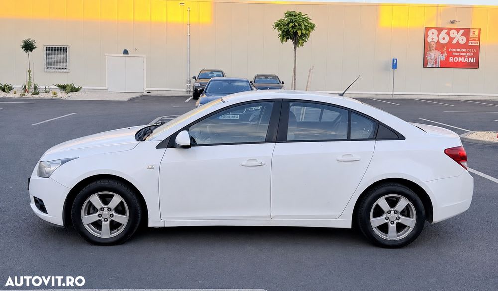 Chevrolet Cruze 1.6 - 5
