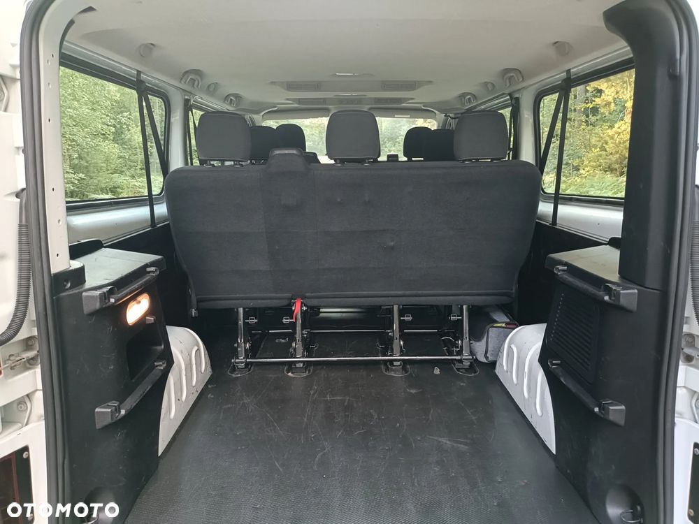 Renault Trafic - 14