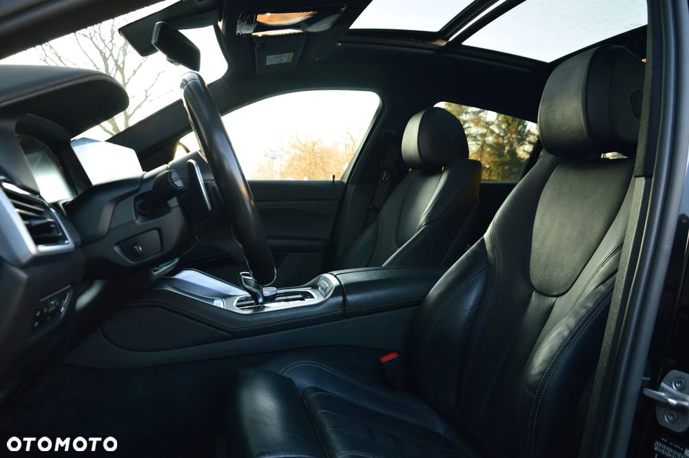BMW X6 xDrive40i - 11