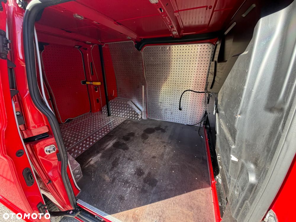 Ford TRANSIT CUSTOM - 33