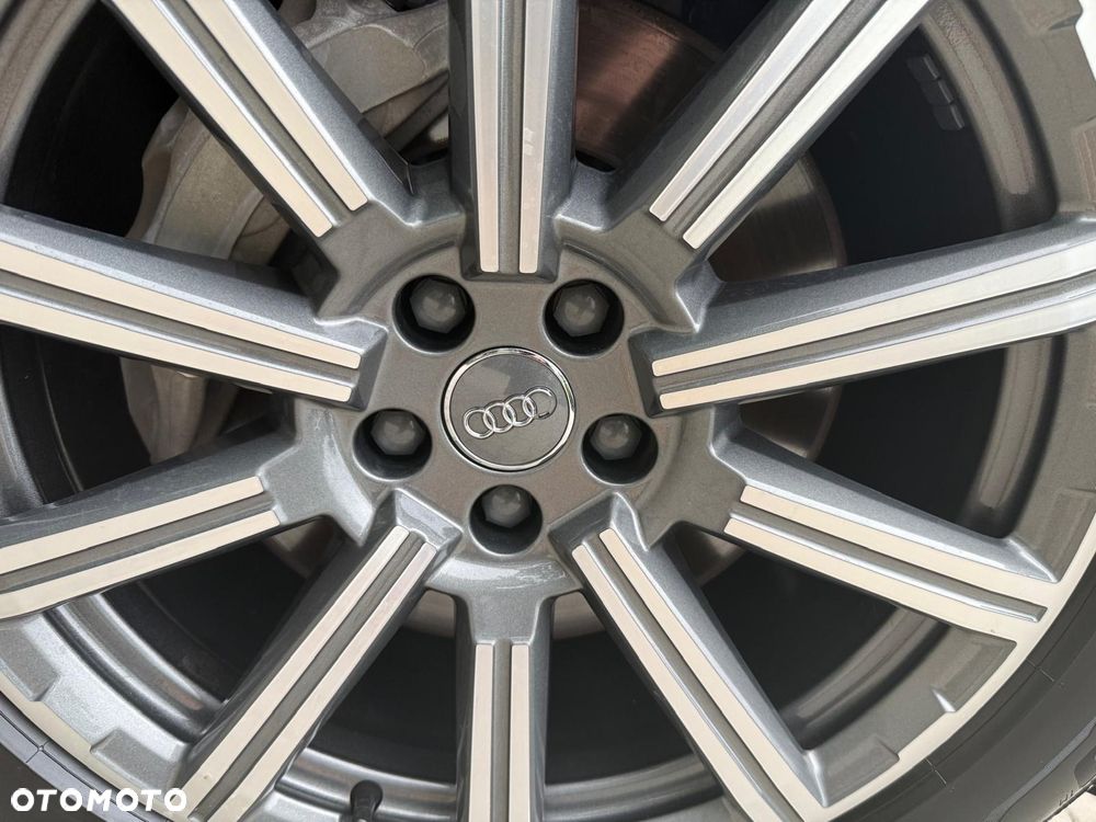 Audi Q7 - 10