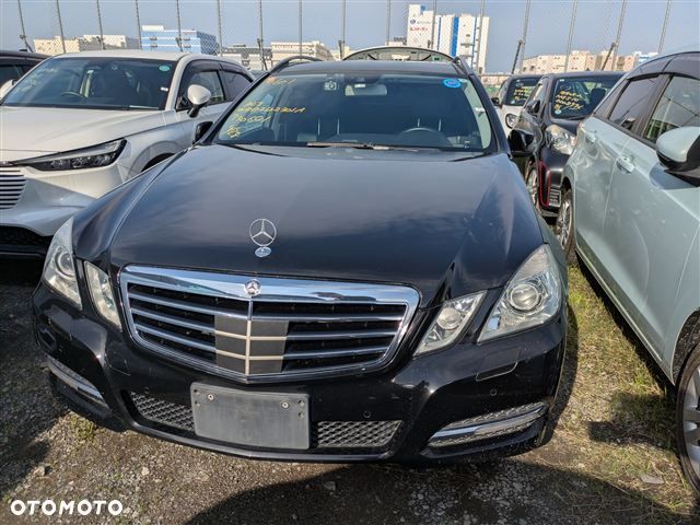 Mercedes-Benz Klasa E 300 4Matic 7G-TRONIC Avantgarde - 2