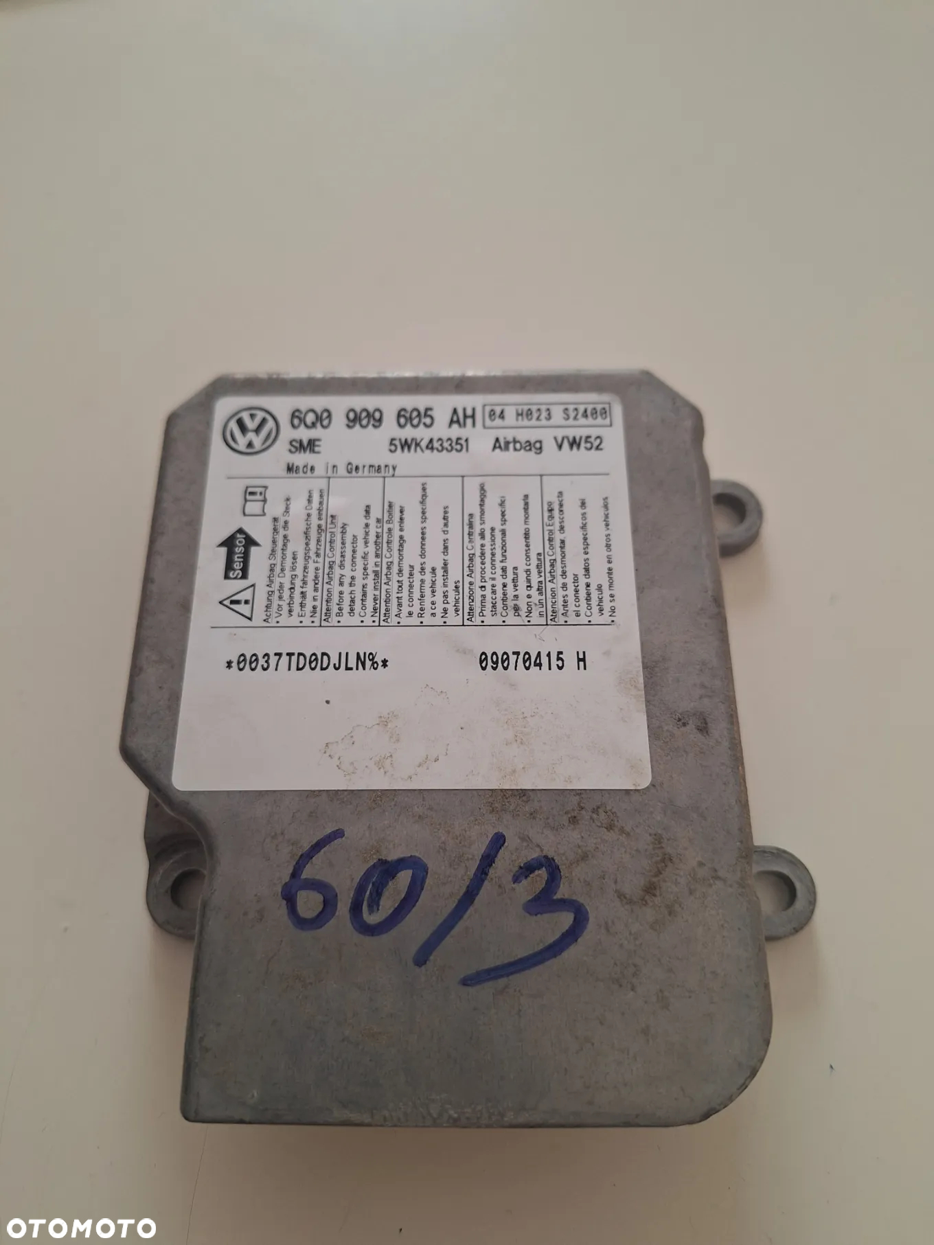 VW caddy  moduł sensor poduszek airbag 6Q0909605AH  (60/3)    (67/10) - 4