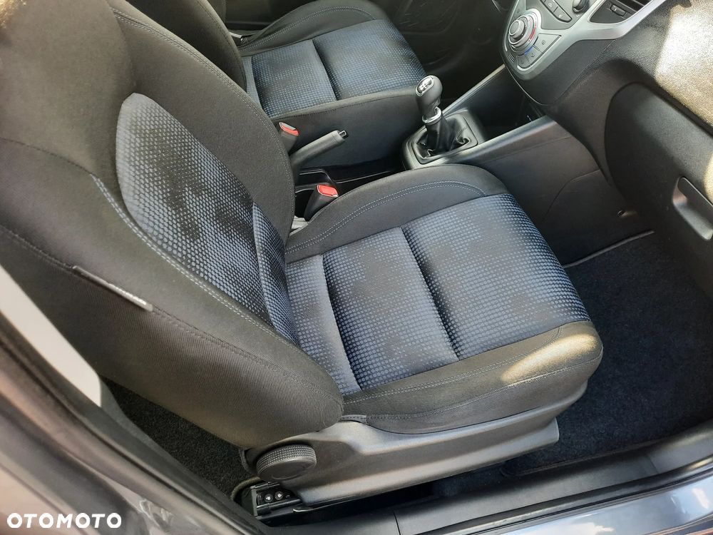 Hyundai ix20 1.4 UEFA EURO 2012 Edition - 9
