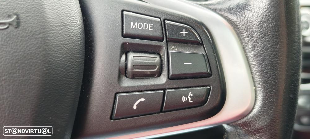 BMW X1 18 d sDrive Auto Advantage - 32