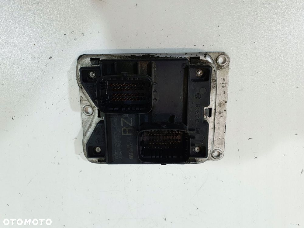 sterownik silnika opel corsa c agila 1.2 90532610 - 1