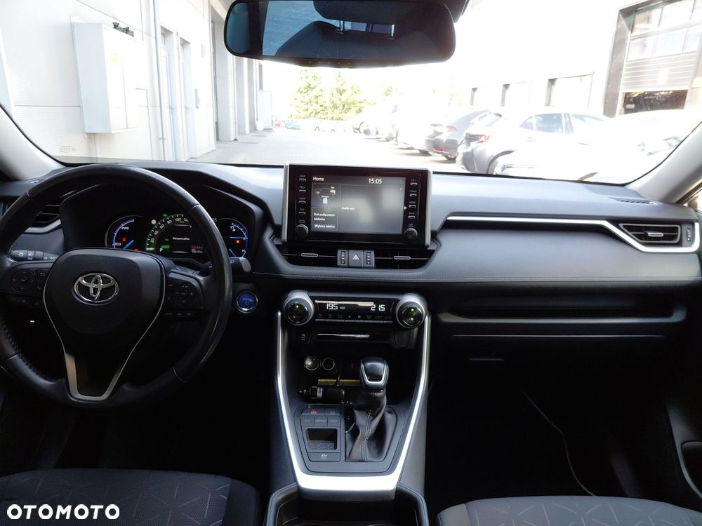 Toyota RAV4 - 11