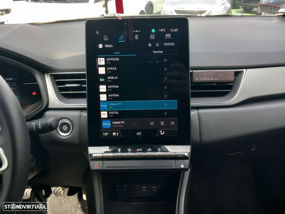 Renault Captur 1.0 TCe Intens - 17