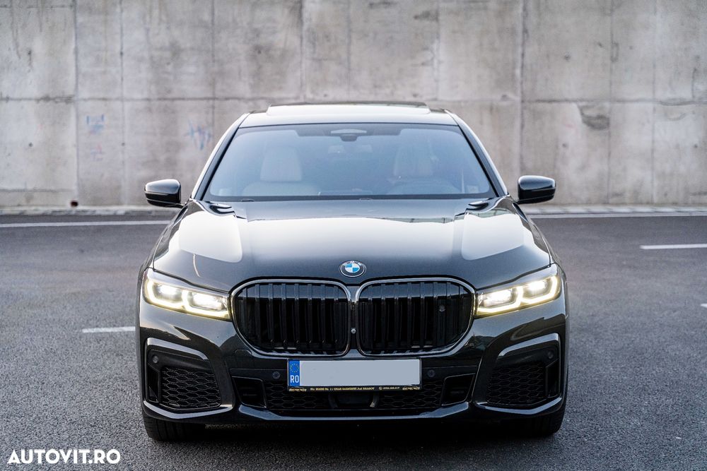 BMW Seria 7 750i xDrive - 2